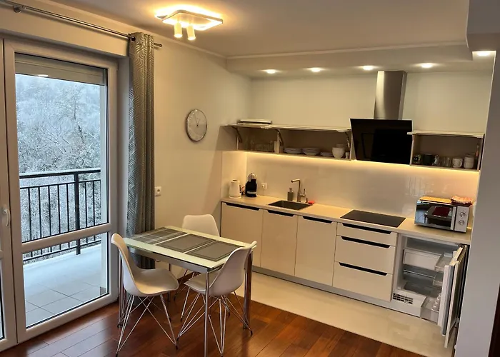 Esensja Ii Szklarska Poręba